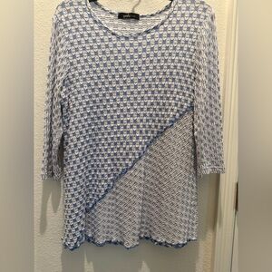 Shi by JOURNEYS Blue and White Patterned Long Sleeve Top